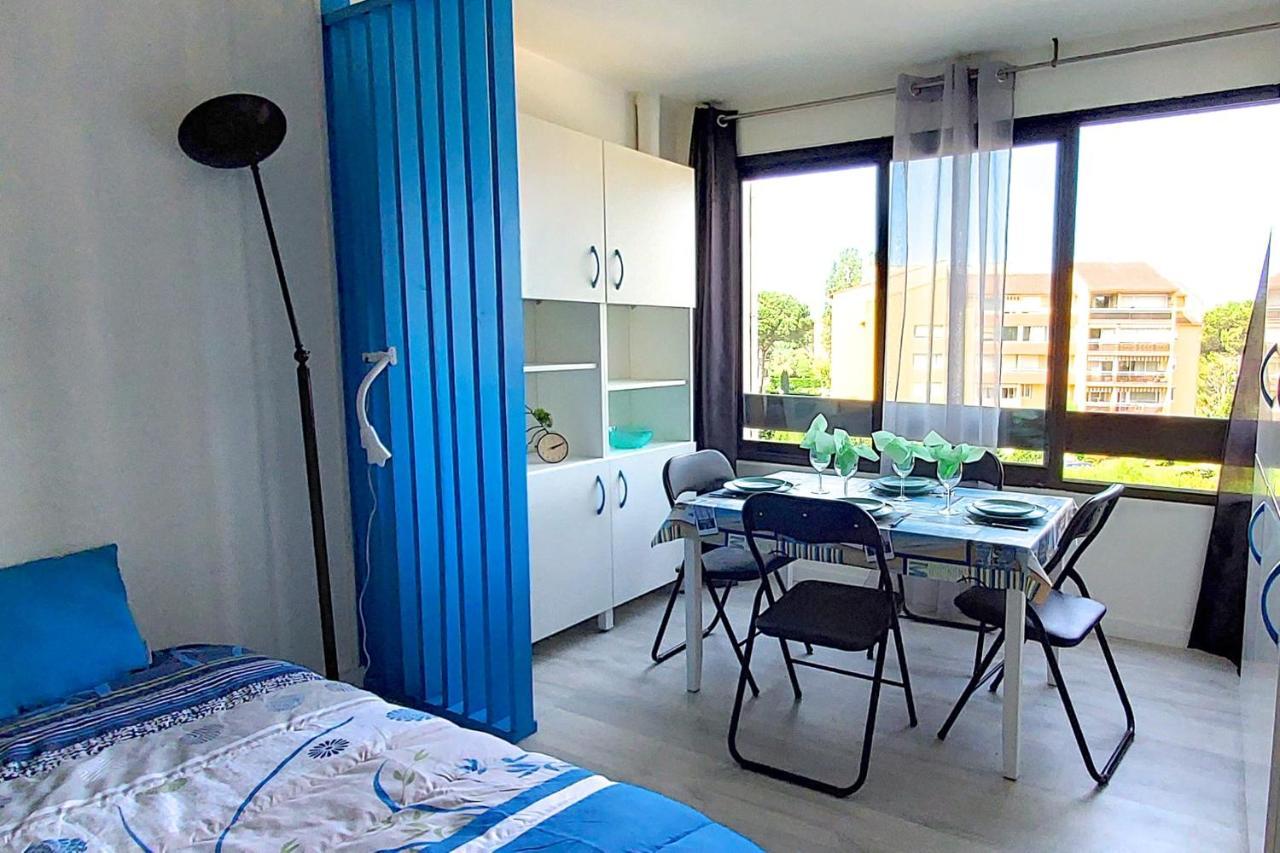 Hypercenter 27 M With Wifi And Shared Pool Apartman Fréjus Kültér fotó