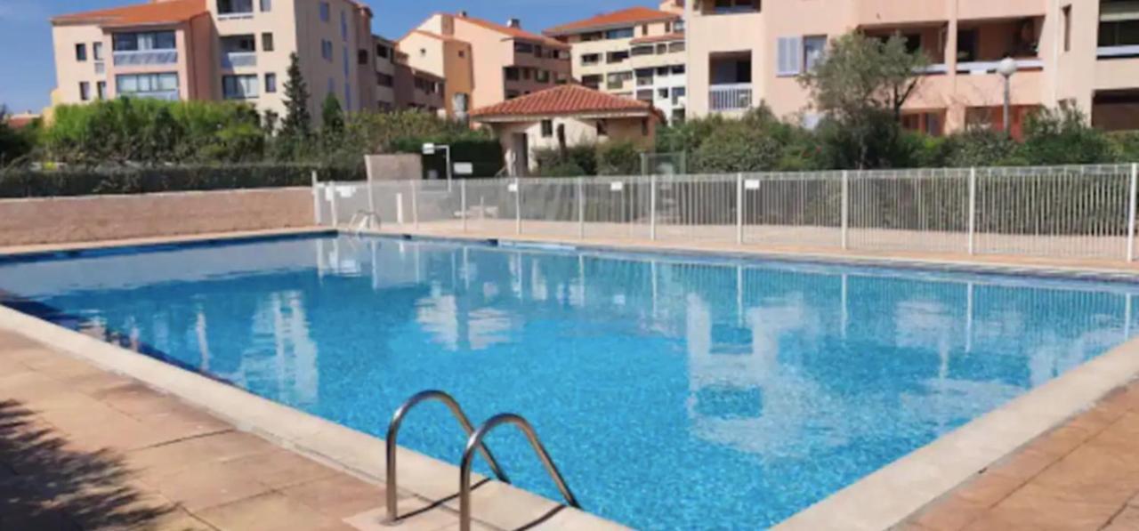Hypercenter 27 M With Wifi And Shared Pool Apartman Fréjus Kültér fotó